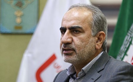 جعفر قادری: به خاندوزی اختیار تام دادیم اما برای مولدسازی کاری نکرد