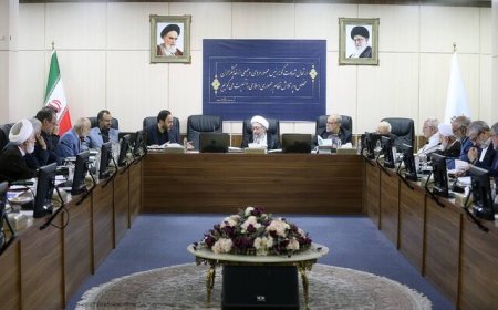 مخالفت هیات عالی نظارت مجمع تشخیص با تعطیلی شنبه‌ها