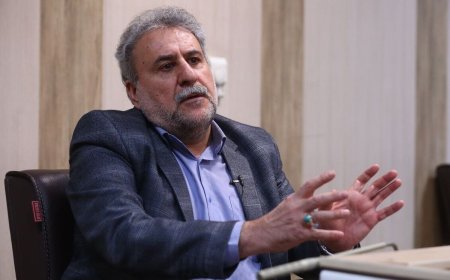 حشمت الله فلاحت پیشه: دچار ابتذال سیاسی شده ایم!