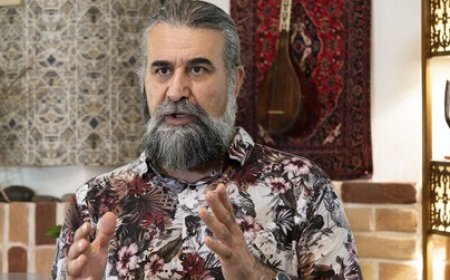 ماجرای خواننده‌ای که تظاهر به خواندن کرد به کجا کشید!