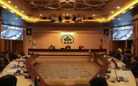 ببینید| نشست خبری کمیسیون برنامه و بودجه و امور حقوقی و املاک شورای اسلامی شهر شیراز