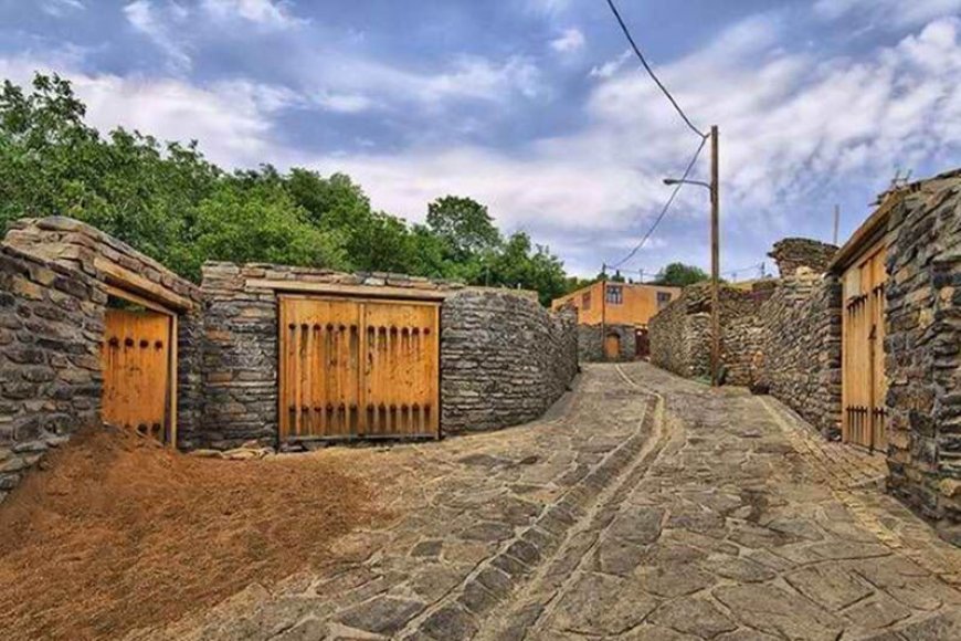 رنسانس اروپا را در روستای ورکانه همدان ببینید