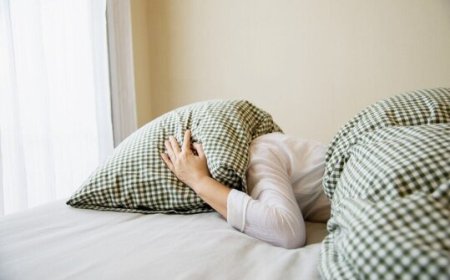 تاثیر بالش نامناسب بر ناراحتی‌های گردن