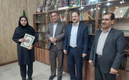 فرماندار ویژه شهرستان فسا : مدیران باید در برابر پرسش های خبرنگاران پاسخگوی عملکرد خود باشند