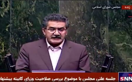 عثمانی، نماینده مخالف: آقای پزشکیان! شما حتی حاضر نشدید به ما توضیح بدهید چرا در بین نخبگان اهل سنت به هیچ کدام میدان ندادید/ در جواب من گفتید در کردستان که رای ندادند