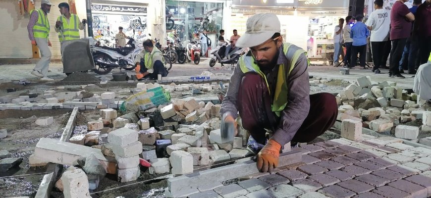گزارش تصویری - زیبا سازی مبلمان شهری توسط شهرداری شیراز