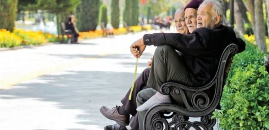 بازنشستگان بخوانند/ زمان واریز ۳۰ میلیون تومان به حساب بازنشستگان مشخص شد؟