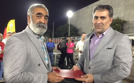گزارش تصویری ، قهرمان مسابقات فوتبال  پیشکسوتان بالای ۴۰ سال شیراز