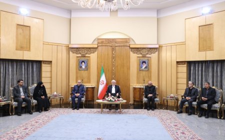 عارف: راهبرد اصلی سیاست خارجی دولت چهاردهم ارتقا همکاری‌ها با کشورهای همسایه و منطقه است