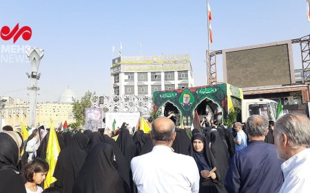 مراسم تشییع شهید نیلفروشان در میدان آیینی امام حسین(ع) با حضور مردم آغاز شد