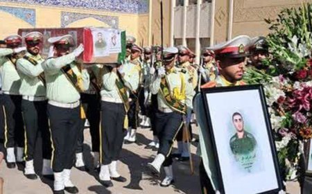 برگزاری تشییع شهید علیزاده در شاهچراغ