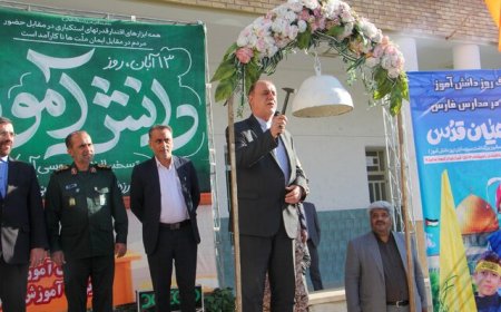 حاجی بابایی در شیراز: دانش‌آموزان ایران در حمایت از مظلومان غزه برای دنیا تعریف دارند