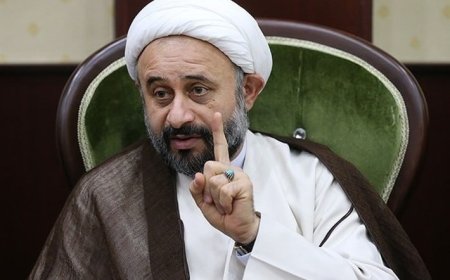 ناصر نقویان: تبلیغ دین فقط این نیست که خانم! حجابت را رعایت کن!