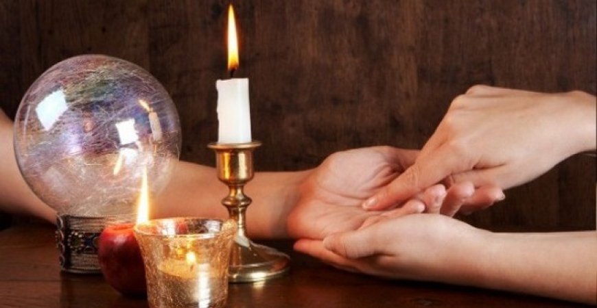 بیا فالت بگیرُم؛ سالانه هفت میلیون و ۷۵۰ هزار نفر به فالگیران مراجعه می‌کنند