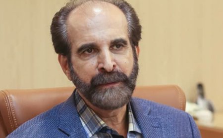 پیشنهاد جنجالی رئیس اتحادیه پوشاک: خانم‌های محجبه اگر ناراحتند، مانتوی اداری بپوشند!