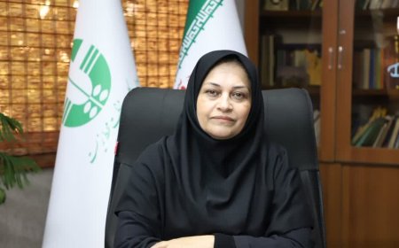  سکان مدیر کلی محیط زیست فارس در دستان یک بانوی زیست محیطی