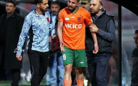 لحظه برخورد شدید بطری با حرکت غیر اخلاقی فرشید اسماعیلی به صورت عیسی مرادی