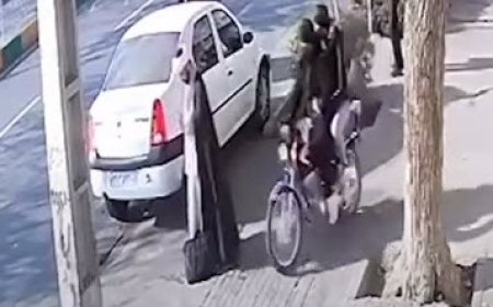 فیلم منتشر شده در کانال های خبری از لحظه سرقت گوشی یک روحانی در قم