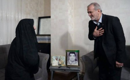 دیدار پزشکیان با خانواده سه شهید بجنوردی