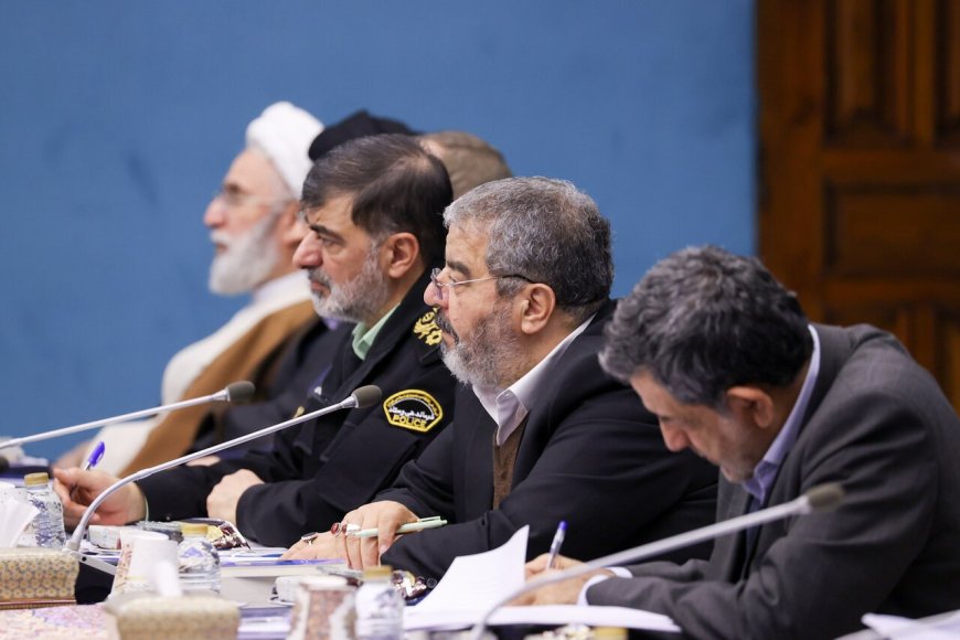 ۴ مقام نظامی در جلسه رفع فیلترینگ