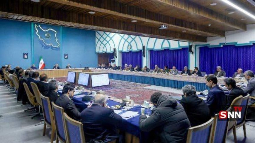 پزشکیان: دولت مصمم به مقابله با قاچاق روزانه چند میلیون لیتر سوخت است