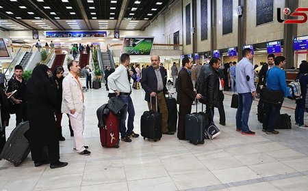 آوارگی مسافران پرواز شیراز به دبی در فرودگاه / در آخرین لحظه چه اتفاقی افتاد؟ / هیچکس پاسخگو نیست