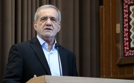پزشکیان: با امضا و کاغذ کار درست نمی شود، باید کار کنیم/ با دنیا جنگ و دعوا نداریم