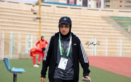 مربی تیم: مطمئنا دختران فولادی با اقتدار پرسپولیس را شکست می‌‎دهند
