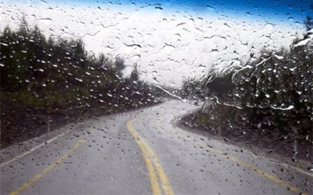 بارش برف و باران در ۲۰ محور مواصلاتی فارس/ تمام راه‌ها باز هستند