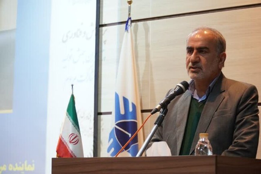 نماینده شیراز: واگذاری کارها به مردم به بهبود وضعیت کسب و کار کمک می‌کند