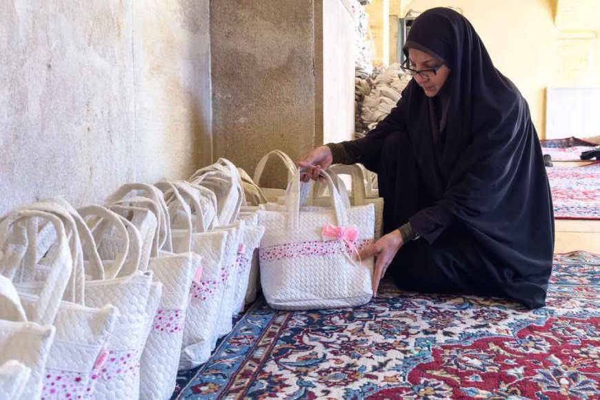 موهبت جشن تکلیف دختران باید بدرستی برای نوجوانان تببین شود
