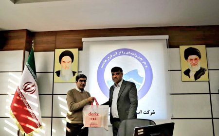 کارمند آبفا بوشهر رشوه ۱۴۰۰ دلاری را رد کرد