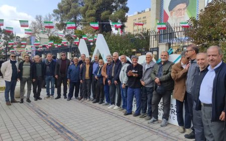 تجمع کارگران بازنشسته مخابرات راه دور ایران در شیراز