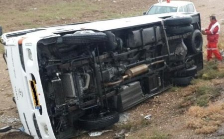 واژگونی مینی‌بوس در محور رامشیر به رامهرمز؛ ۷ نفر مصدوم شدند