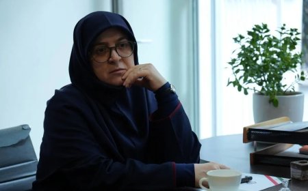 سخنگوی دولت وارد اهواز شد/ مهاجرانی: دولت تا پایای جان پای کار مردم است