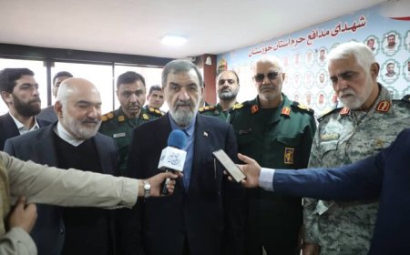 برای موفقیت استاندار خوزستان تلاش می‌کنیم