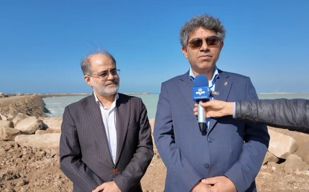 اسکله ۲۰۰ متری چندمنظوره در حوضچه جدید بندر گناوه ساخته می‌شود