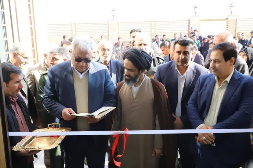 افتتاح  مرکز جامع سلامت روستایی محمود آباد کوار استان فارس به همت خیر عرصه ی سلامت