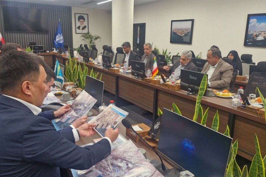 معاون وزیر امورخارجه قزاقستان در هرمزگان: تجارت با ایران را تا سه میلیارد دلار هدفگذاری کرده‌ایم‌