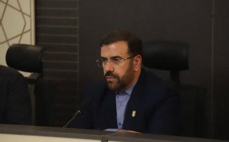 استاندار فارس: ایجاد آرامش در بازار و تامین کالاهای اساسی در دستور کار فرمانداران باشد