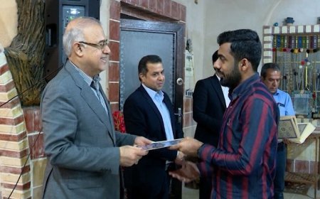 تجلیل از نخبگان و کارآفرینان برتر کمیته امداد هرمزگان