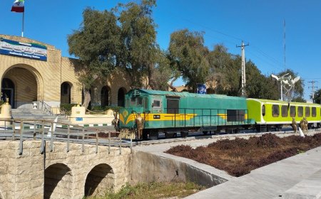 نمایش تاریخ ۸۰ ساله راه آهن زاگرس در موزه ریلی اندیمشک