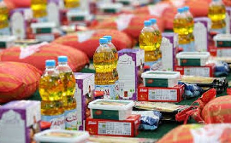 آیین توزیع ۱۵۰۰۰ بسته معیشتی ویژه خانواده های تحت حمایت کمیته امداد استان فارس