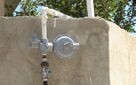 واگذاری بیش از ۲۲ هزار انشعاب گاز شهری، روستایی و صنعتی  در استان فارس