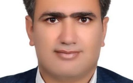 مرادی  پور معلم نمونه کشوری از فارس :محتوای برخی از دروس قدیمی و ناکارآمد است