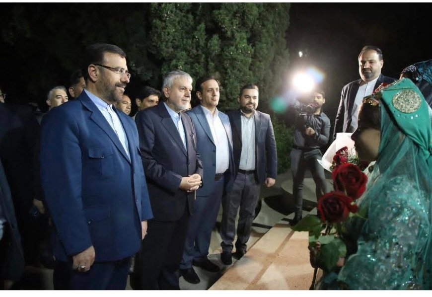 وزیر میراث فرهنگی وارد شیراز شد