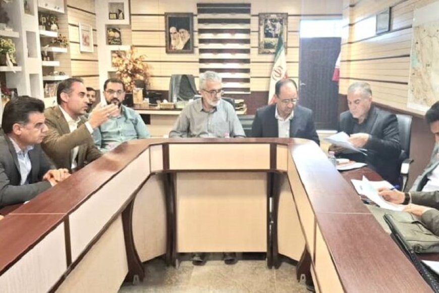 نماینده استان فارس: تحقق شعار سال در واحدهای صنعتی نیازمند تأمین زیرساخت‌هاست