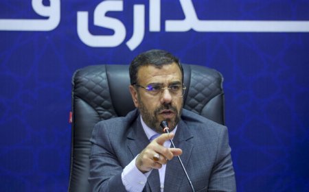 استاندار مطرح کرد: توجه به الزامات سومین حرم اهل بیت(ع) در سند گردشگری فارس