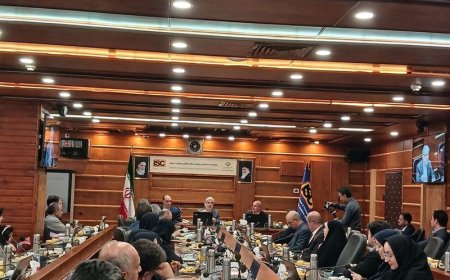 نگرانی وزیر علوم از مهاجرت نخبگان و جایگاه علمی ایران
