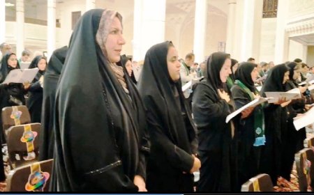 کارشناسان رسمی دادگستری فارس در حرم شاهچراغ (ع ) پیمان عدالت بستند